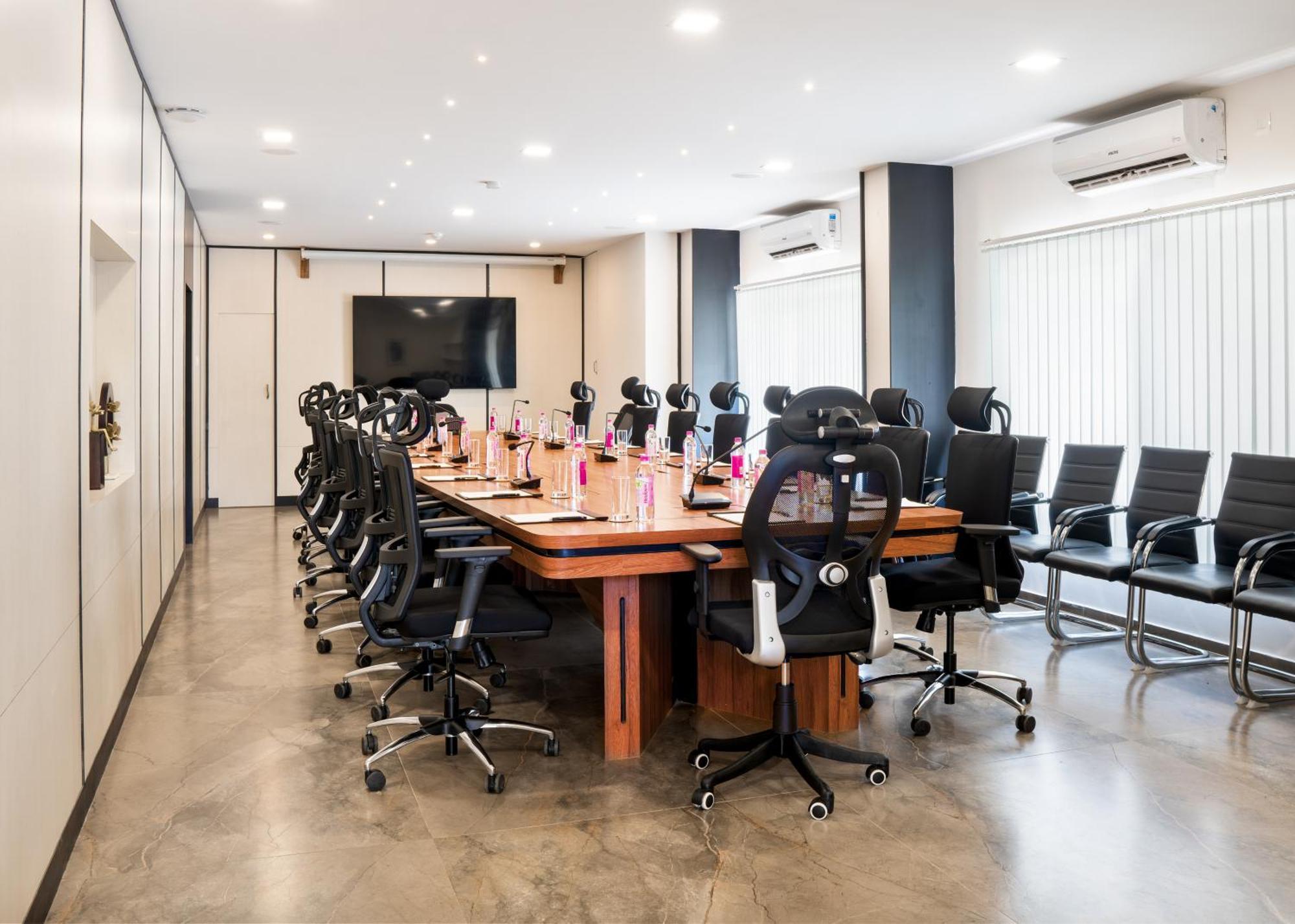 Shulem Boutique Hotel Dimāpur Екстериор снимка