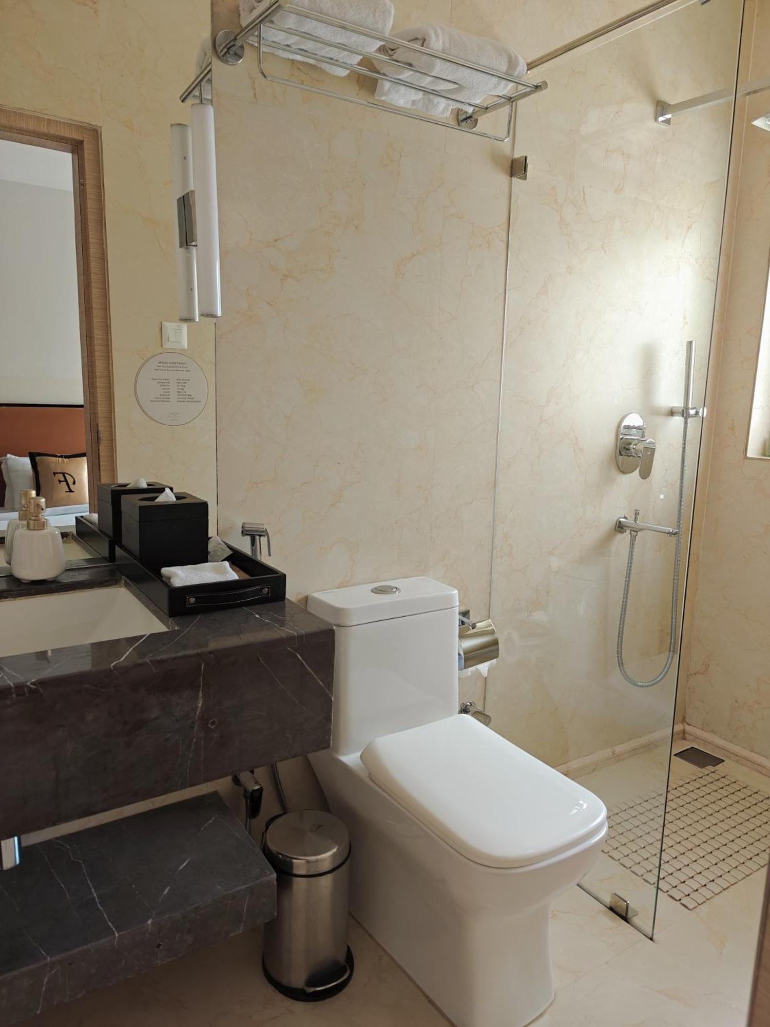 Shulem Boutique Hotel Dimāpur Екстериор снимка